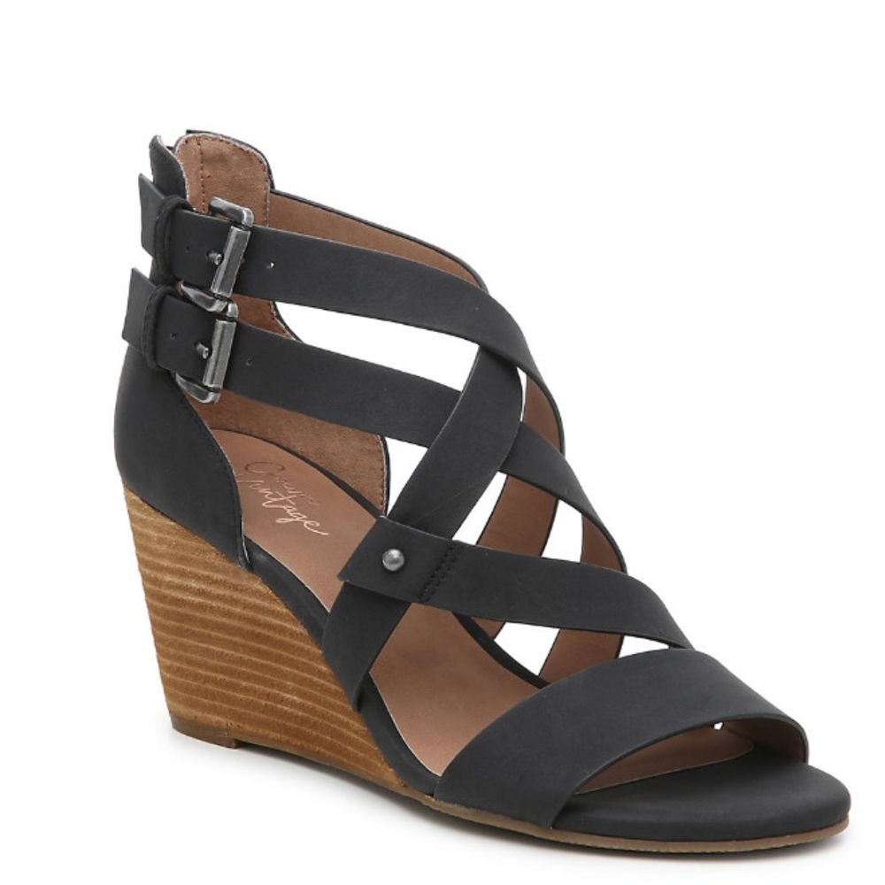 Crown Vintage Wedges